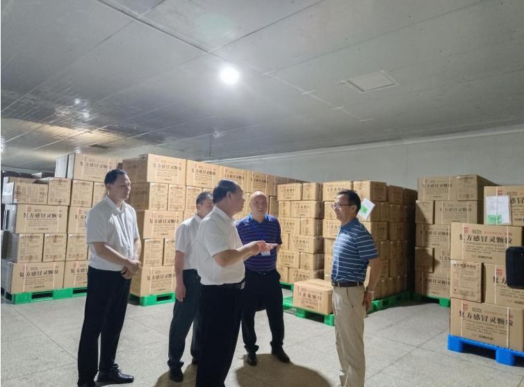 为企纾困解难，助推企业高质量发展来宾市人大常委会副主任、兴宾区委书记周灵率队到双蚁药业调研